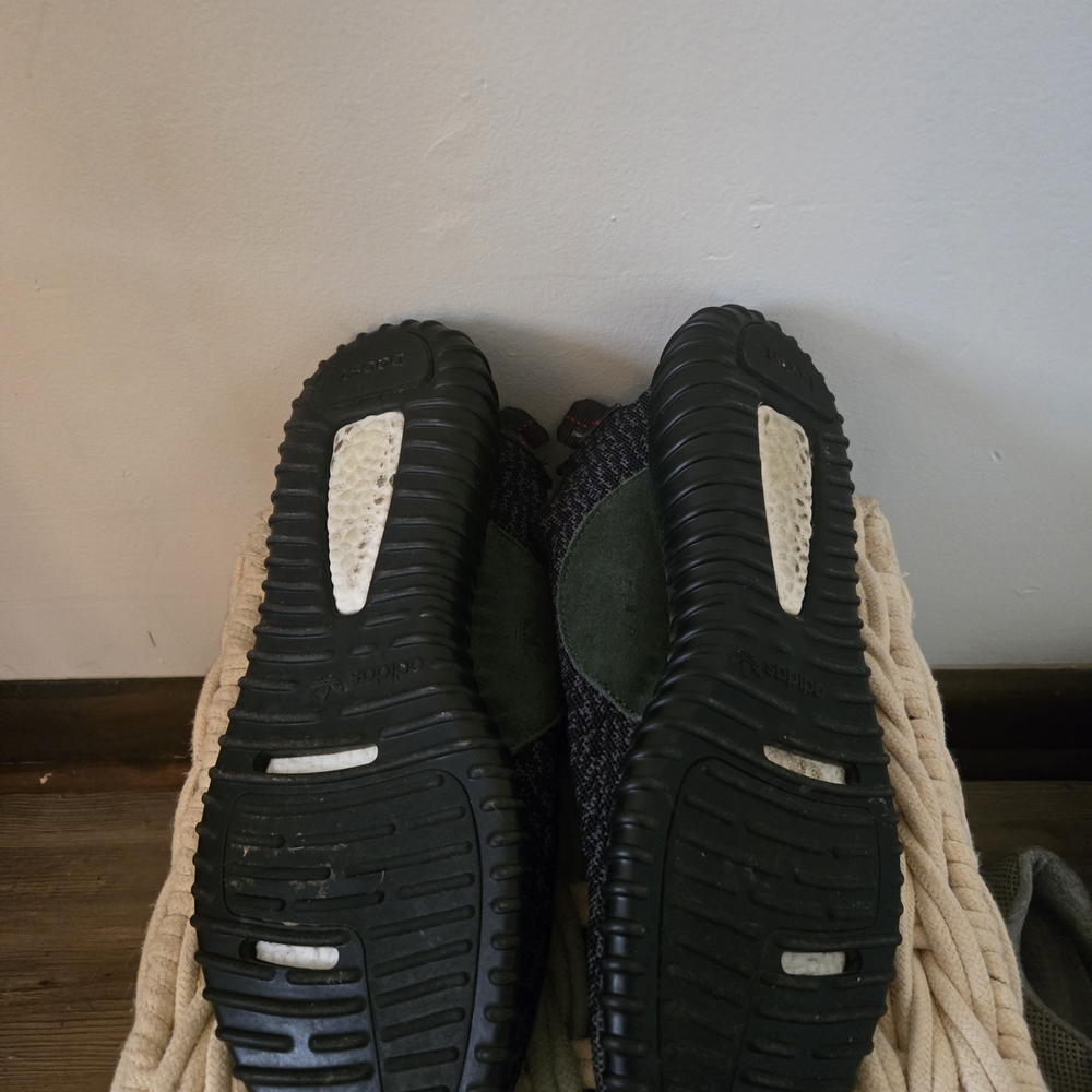 Yeezy Black and Gray Knit Sneakers - Picture 5 of 5